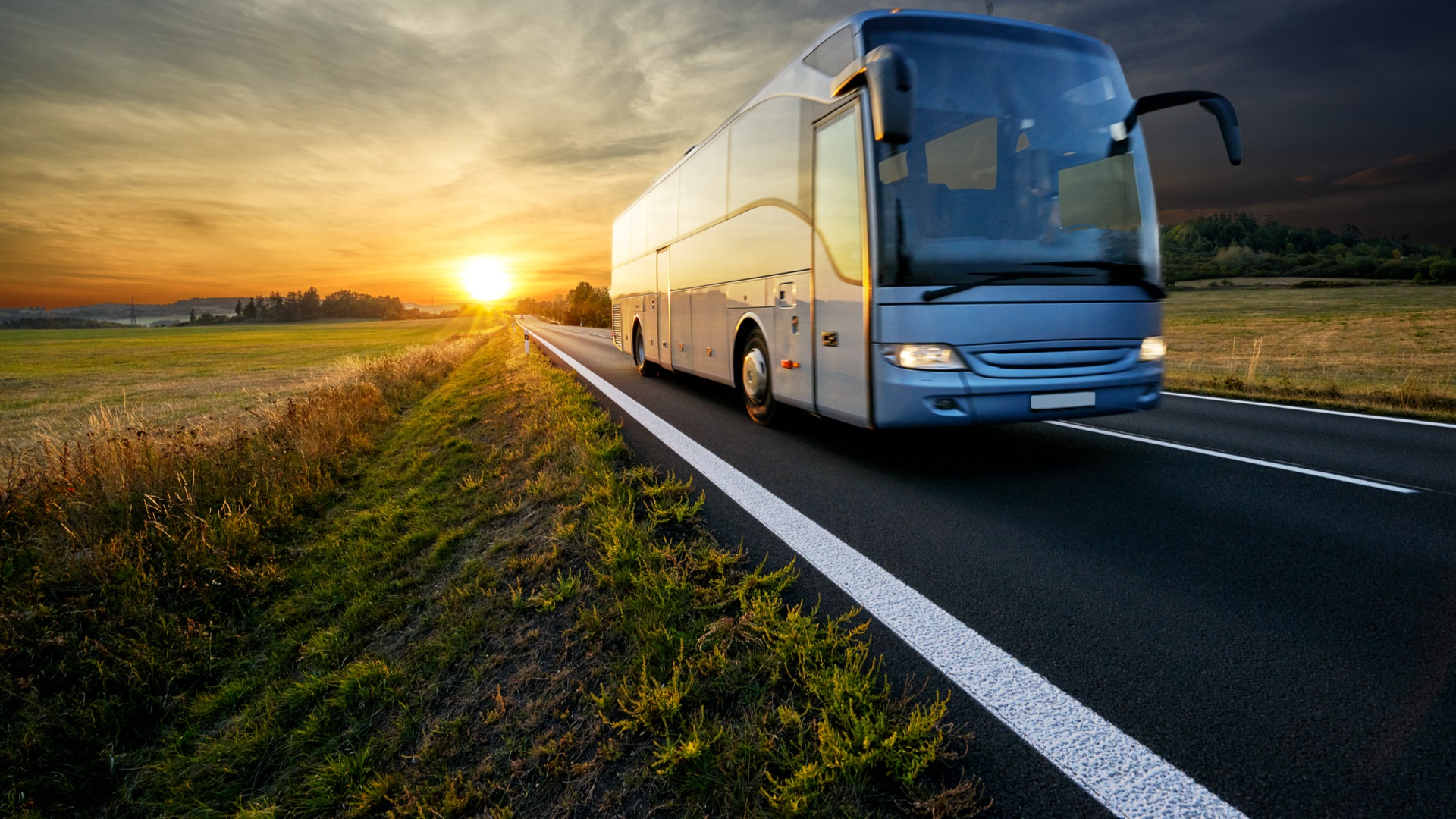 Top 10 Reasons To Travel By Coach